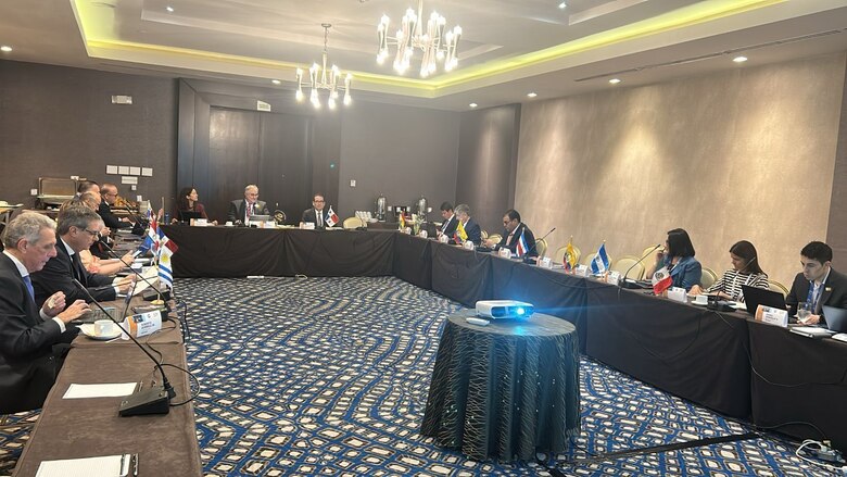 Líderes de la banca regional se reúnen en Panamá para impulsar la modernización