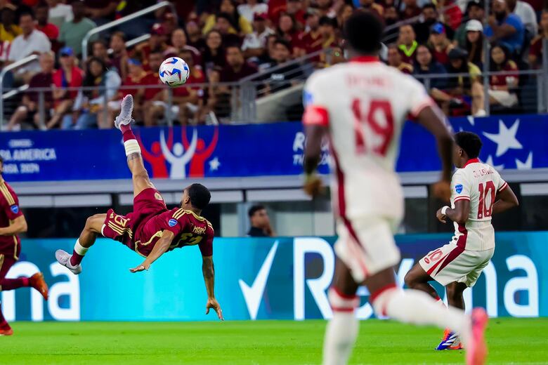 Canadá se clasifica a las ‘semis’ al vencer a Venezuela en penaltis 