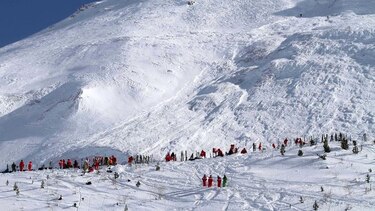 Francia lanza operación de rescate tras un alud en los Alpes