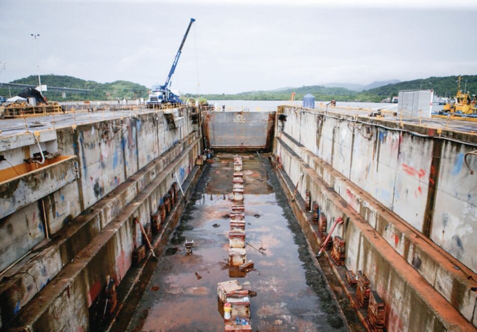 Operación del astillero Balboa en la mira de empresas locales y extranjeras