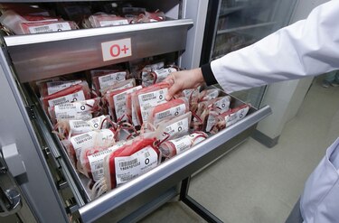 Bancos de sangre buscan donadores voluntarios para enfrentar la escasez