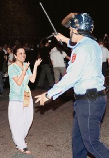 Rey Juan Carlos pide indulto para pederasta