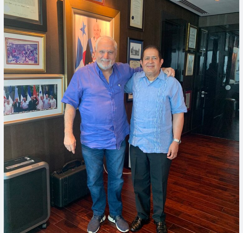 El regreso de los ‘pavipollos’; RM postularía a actuales diputados del Molirena y aliados del PRD