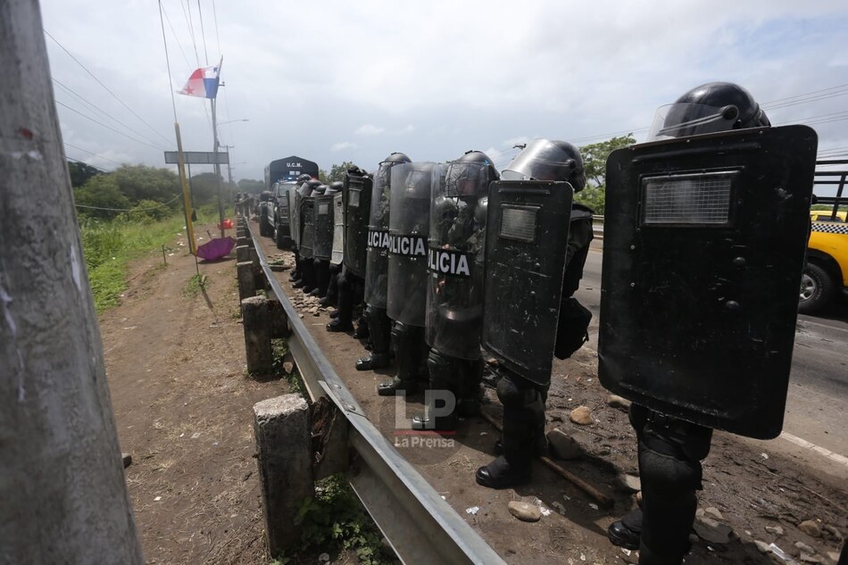 Siguen las protestas y cierres de calles en varios puntos de la ciudad capital; reabren la vía en Pacora