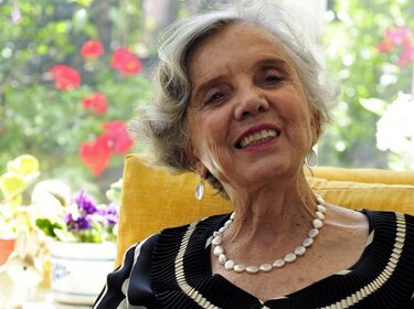 La escritora Elena Poniatowska es galardonada con el premio internacional Carlos Fuentes
