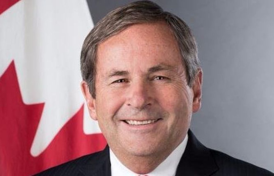 Canadá dice estar dispuesto a renegociar TLC con Trump