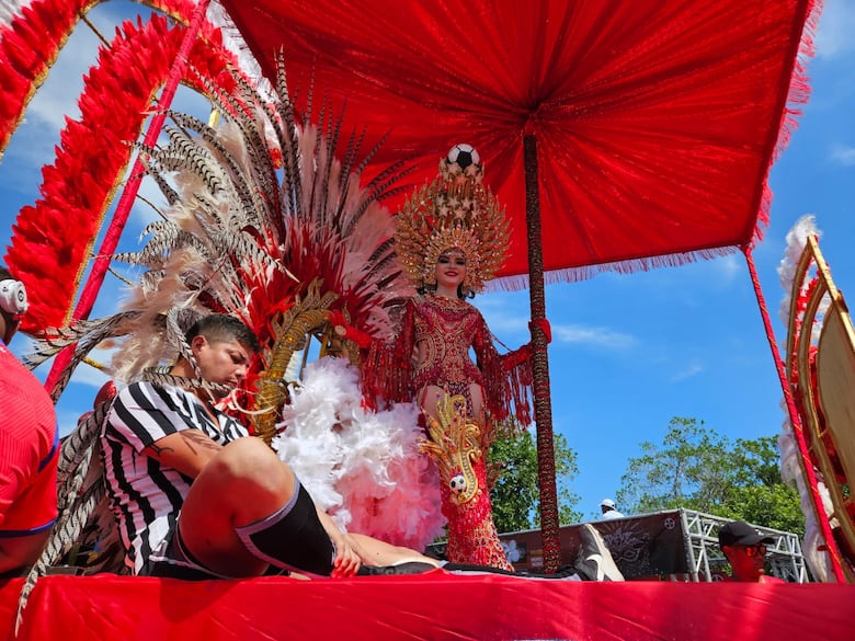 Música, agua y diversión en los carnavales 2024 de Panamá