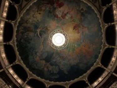 Contraloría refrenda contrato de estudio y restauración del Teatro Nacional