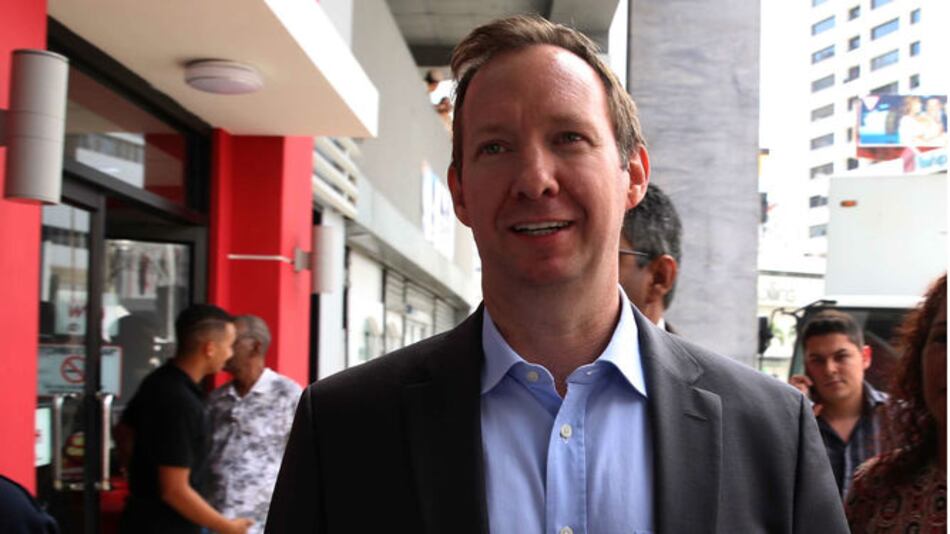 Jueza archiva caso a exministro Frank De Lima