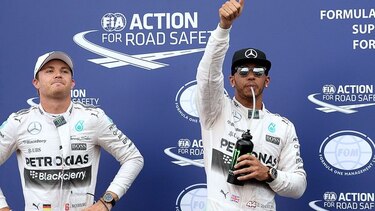 Hamilton logra la 'pole' en Mónaco por delante de Rosberg