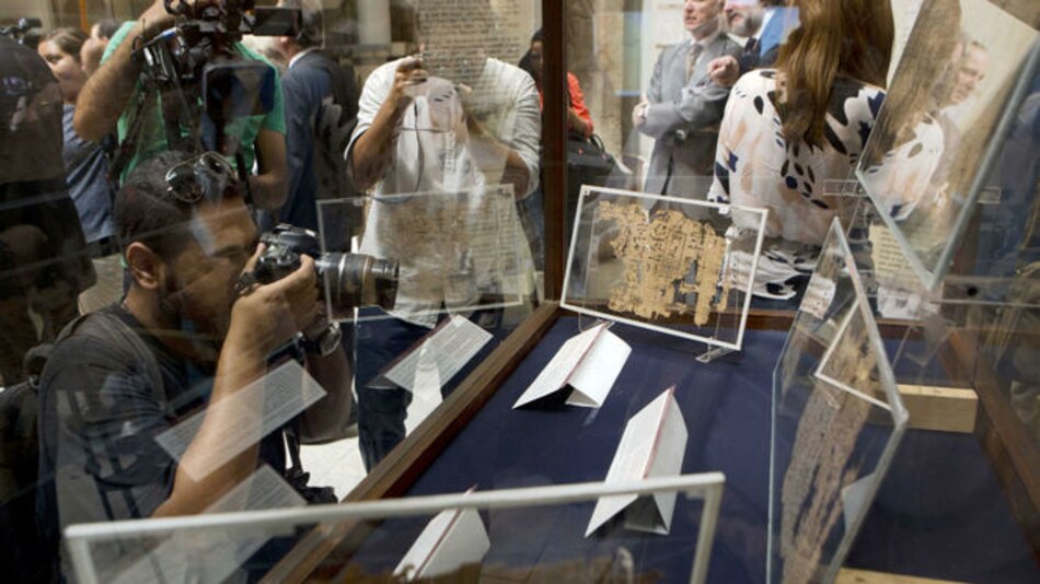 Exhiben los papiros más antiguos de Egipto