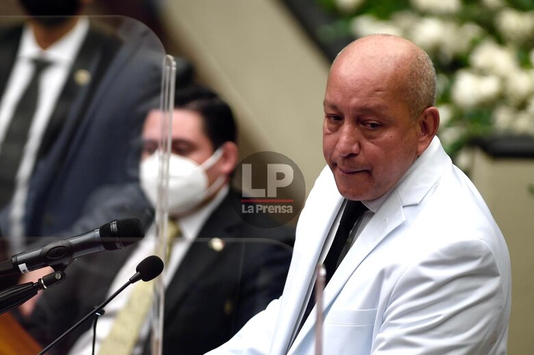 Crispiano Adames pide a sus colegas abordar ‘sin mayor dilación’ las reformas al reglamento interno de la Asamblea Nacional