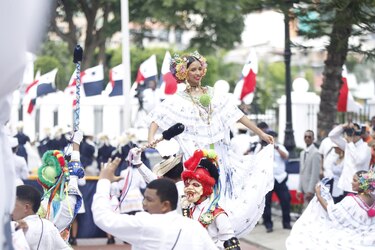 La Cámara de Comercio llama a fortalecer la unidad nacional más allá del mes de la Patria