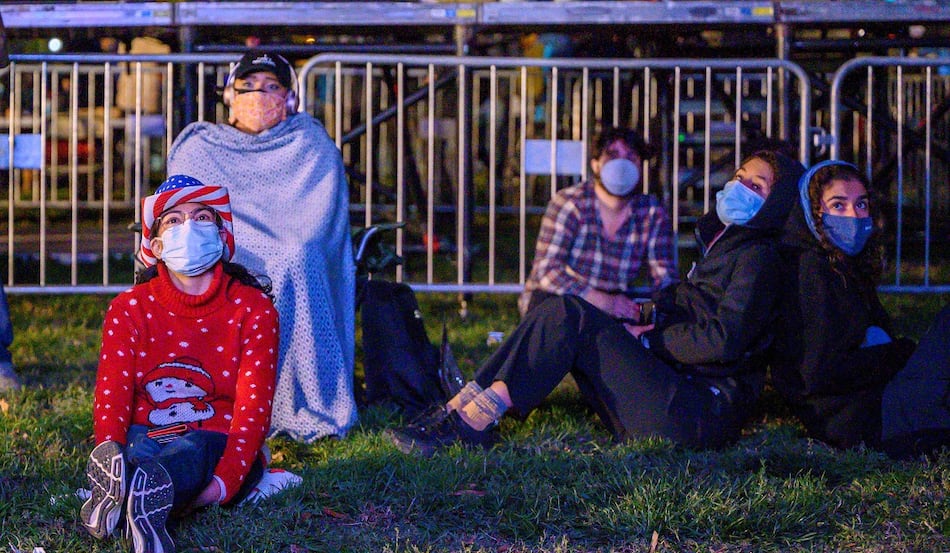 Trump denuncia la aparición de ‘papeletas sorpresas’; Biden dice que no descansará ‘hasta que cada voto sea contado’