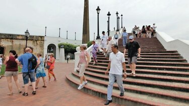 Flujo de turistas disminuyó 1.4% en el primer trimestre