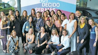 Mujeres con pasión Porsche aceptan invitación a ser felices