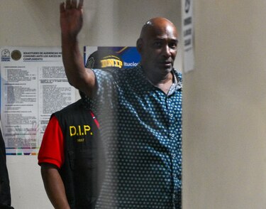 Juez ordena reporte periódico para Genaro López y arresto domiciliario para Marco Andrade