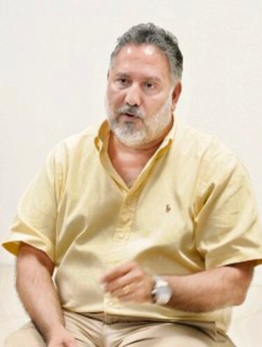 Pedro Chaluja va solo a elecciones