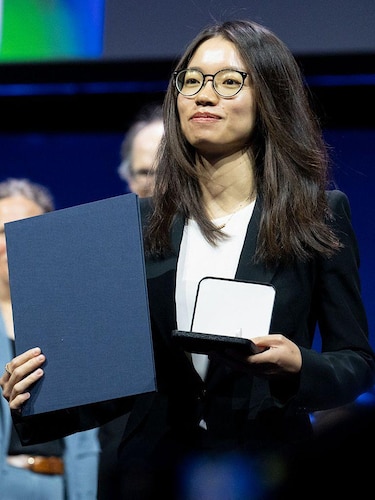 Los problemas centenarios que resolvieron dos profesores chinos premiados con el ‘Nobel de Matemáticas’