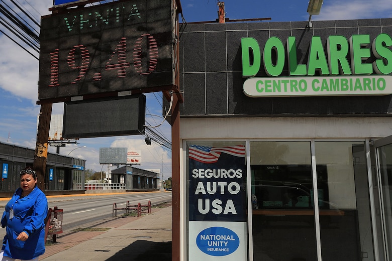 El fenómeno del ‘superpeso’ mexicano termina ante la incertidumbre interna y externa