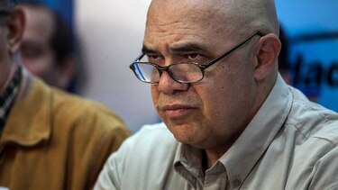 Oposición busca acelerar cese de gobierno de Maduro