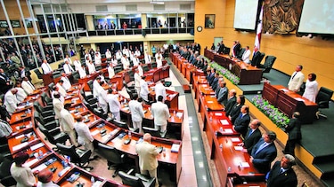 Diputados buscan la presidencia