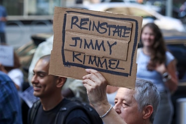 Figuras de la televisión expresan su apoyo a Jimmy Kimmel