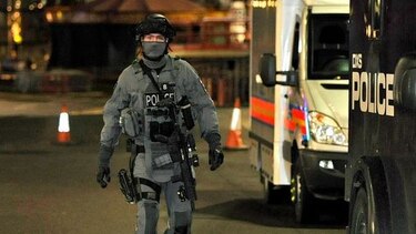 Explosión controlada de un vehículo abandonado en Londres