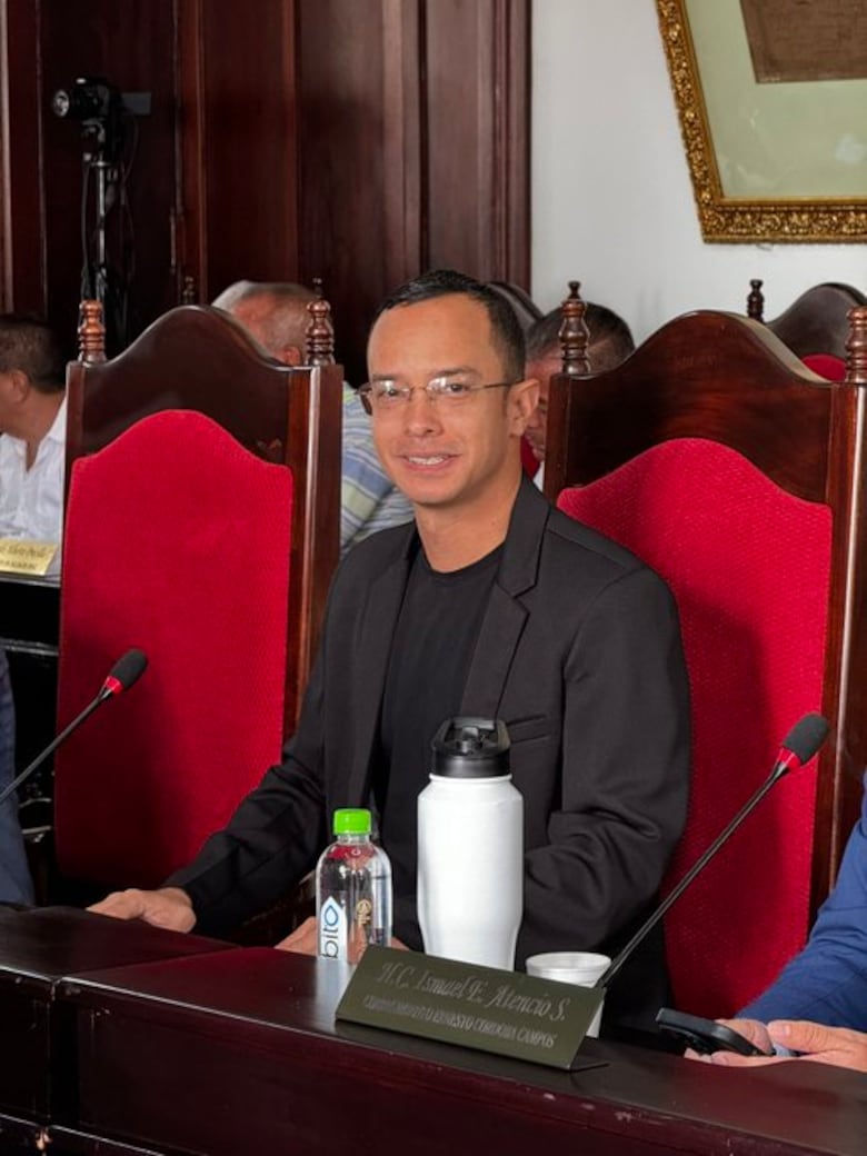 Ediles piden correcciones al presupuesto de $231 millones presentado por Mayer Mizrachi