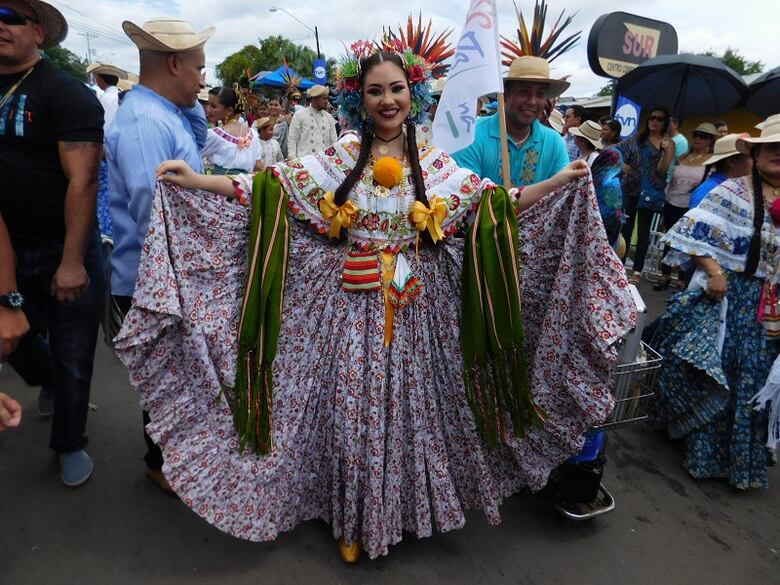 Más de 15 mil empolleradas participarán del desfile en Las Tablas