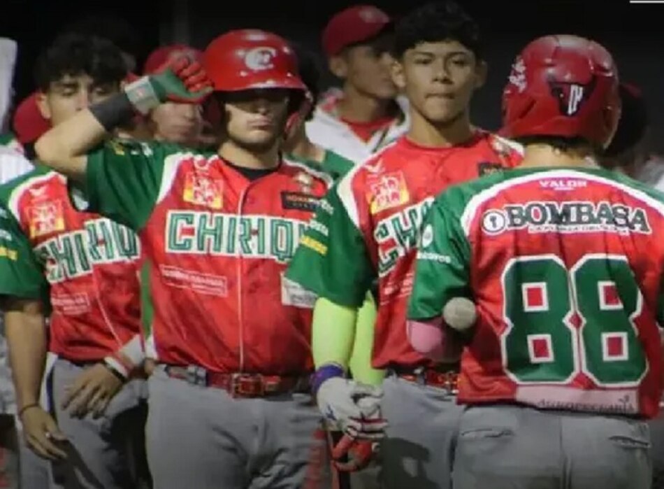 Chiriquí y Panamá Metro avanzan a semifinales del Béisbol Juvenil
