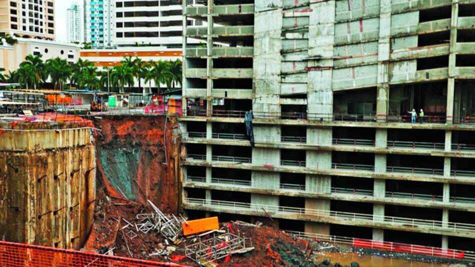 Se desploma muro de contención en obra en construcción