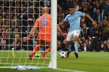 El City le gana el pulso a Napoli; Real Madrid y Tottenham empatan