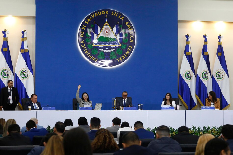 La organización HRW señala que El Salvador ‘da un paso más en la dirección’ de Nicaragua