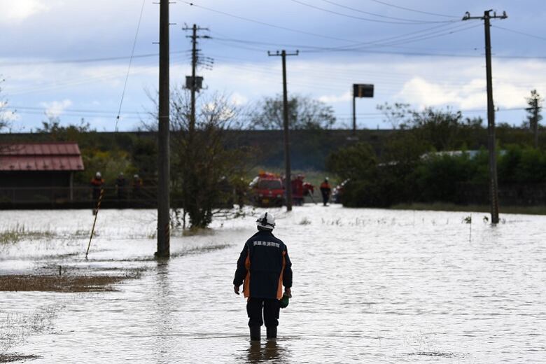 Al menos 11 muertos tras paso de tifón Hagibis en Japón