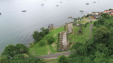 Denuncian contaminación en aguas de la bahía de Portobelo