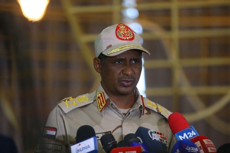 ‘Les dispararon a mis hijos delante de mis ojos’: los testimonios desgarradores de quienes huyen de la ciudad sudanesa de El Fasher