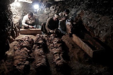 Egipto anuncia el hallazgo de una tumba de 3 mil 500 años