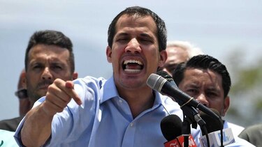 Guaidó afirma que Maduro debe decidir si se va por ‘la fuerza’