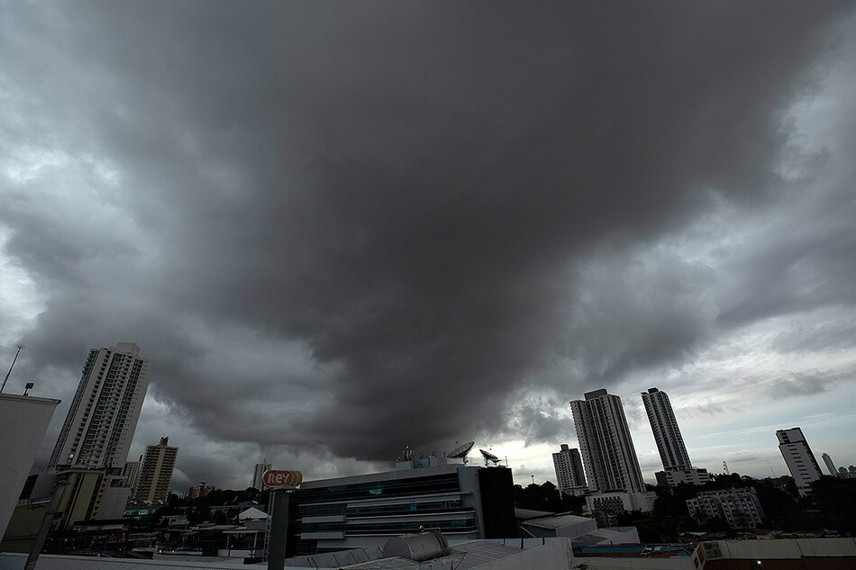 Emiten aviso de vigilancia por la incursión de la onda tropical #9 de la temporada