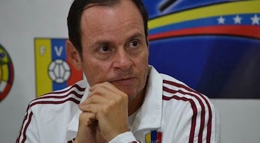 Multa de $24,000 para técnico panameño acusado de abuso sexual por 24 futbolistas venezolanas