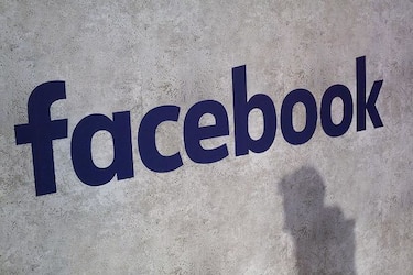 Facebook tropieza en primer intento de erradicar noticias falsas