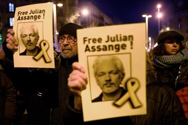 Defensa de Julian Assange denuncia el trato en prisión del fundador de Wikileaks