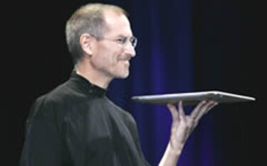 Apple lanza el portátil más delgado del mundo