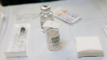 Quién es ‘la reina de la ketamina’ que se declarará culpable en el caso de la muerte del actor Matthew Perry