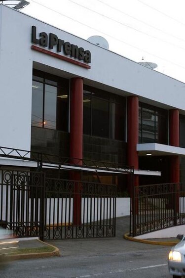 Funcionarios no son dueños de la información: Director asociado de ‘La Prensa’