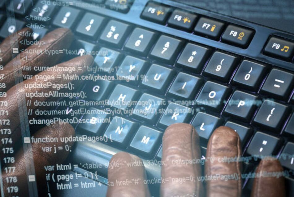 Nuevo ciberataque a gran escala en curso, según expertos