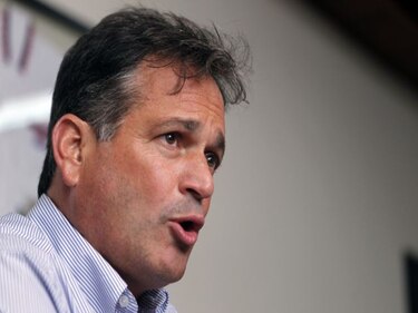 Navarro espera que CD firme pacto ético, aunque sea de mentira