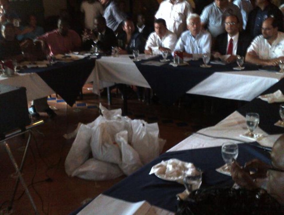 En diálogo por Colón acuerdan crear comisión para investigar los disturbios