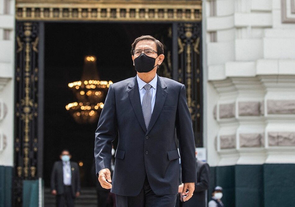 Expresidente peruano Martín Vizcarra inhabilitado políticamente por 10 años por escándalo de vacunación